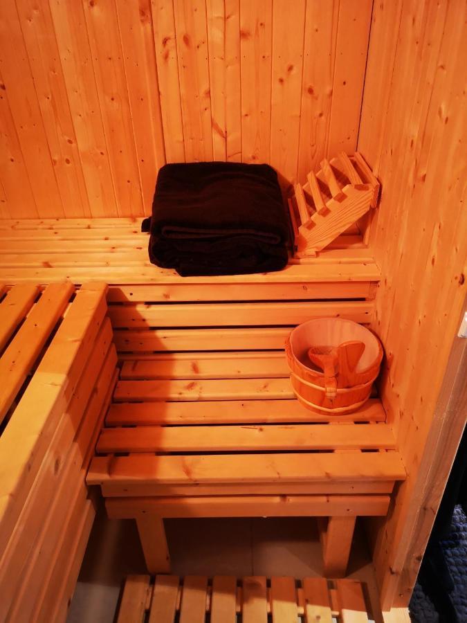 Forest Path Luxury Studio Apartment With Large Bedroom Bathroom And Sauna Sleeps Up To 4 Ballynahinch 外观 照片
